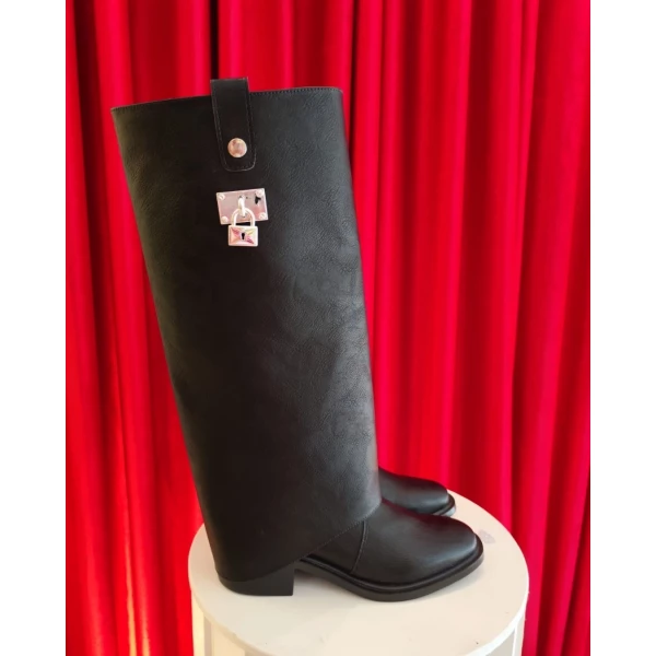 Bota Monty
